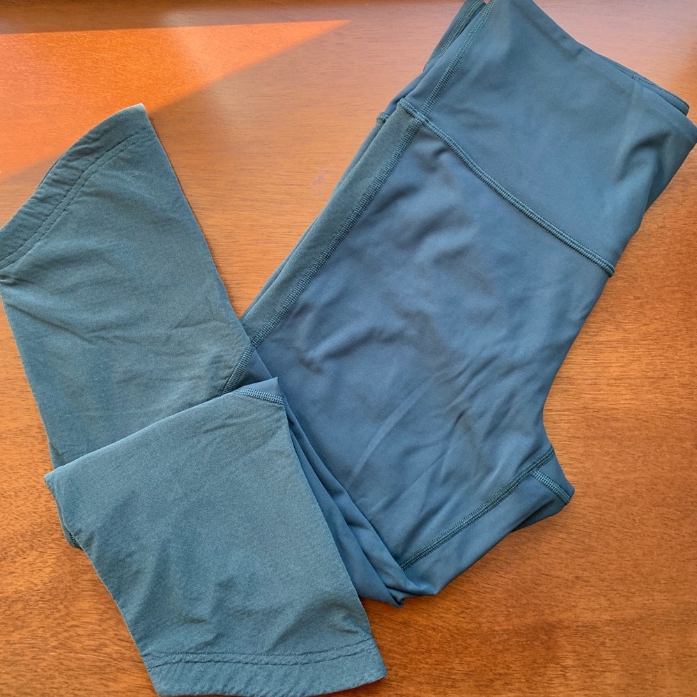 Lululemon Ready Set Go Crop